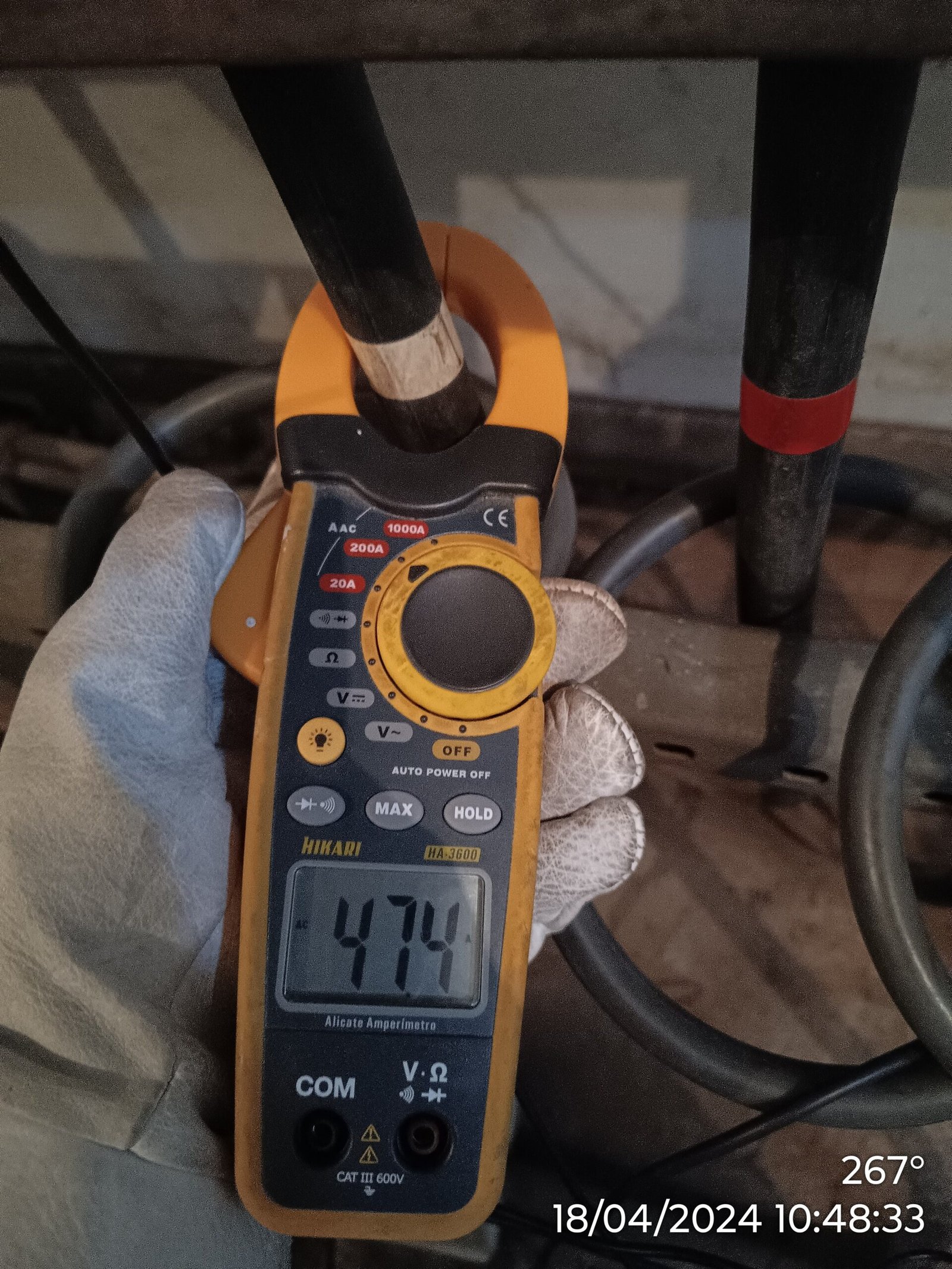 Yaw:266.65738,Pitch:-59.46032386607727,Roll:17.36140109993354